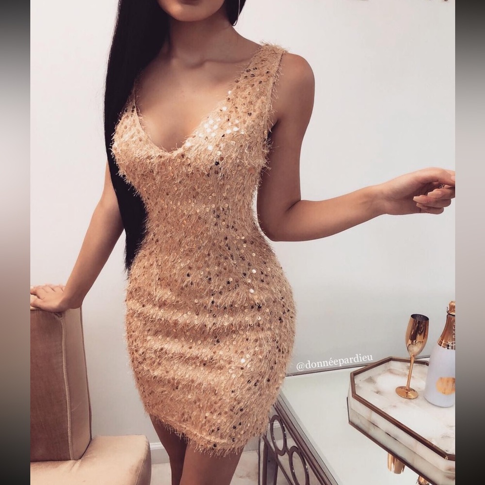 Donnee Par Dieu Sequin dress